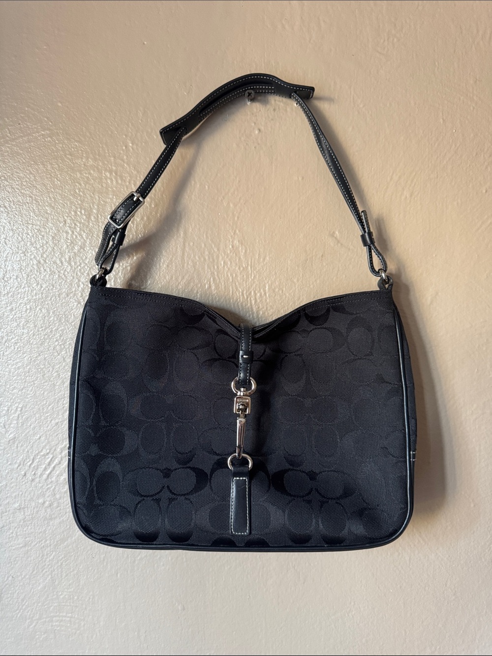 Coach Signature Hampton Bag Style 6091